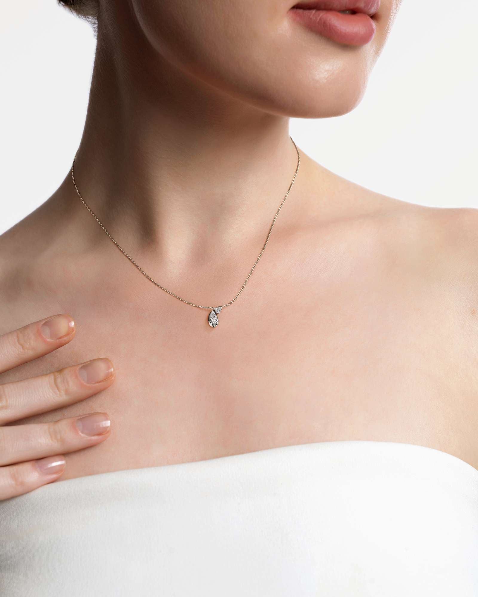 Pinnacle Levenne Diamond Pendant, In 14K White Gold (0.95 ctw)