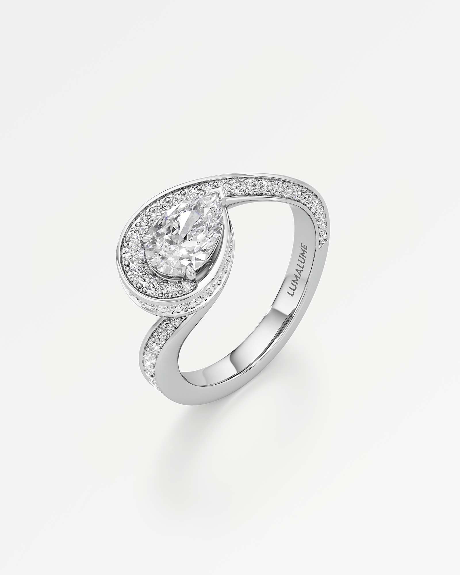 Alizé Diamond Engagement Ring