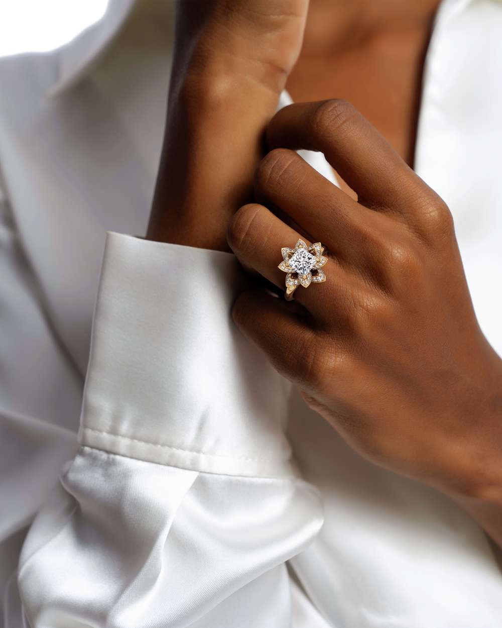 Eterna Diamond Engagement Ring