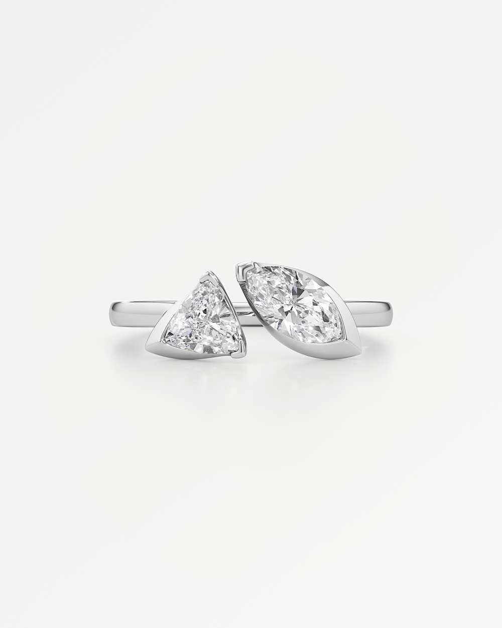 Levé Diamond Ring